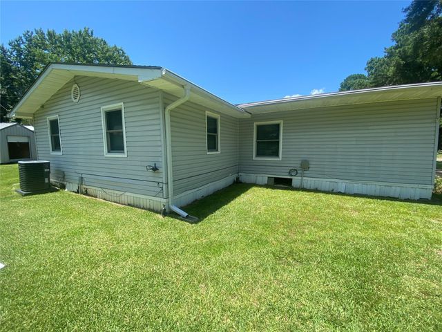 295 Lazy Hollow Lane, Livingston, TX 77351