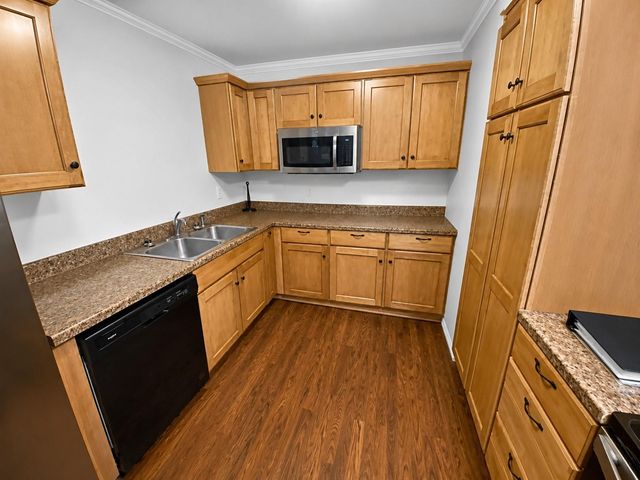 295 Lazy Hollow Lane, Livingston, TX 77351