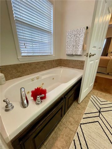 126 Salmon Lane, Russellville, AR 72802