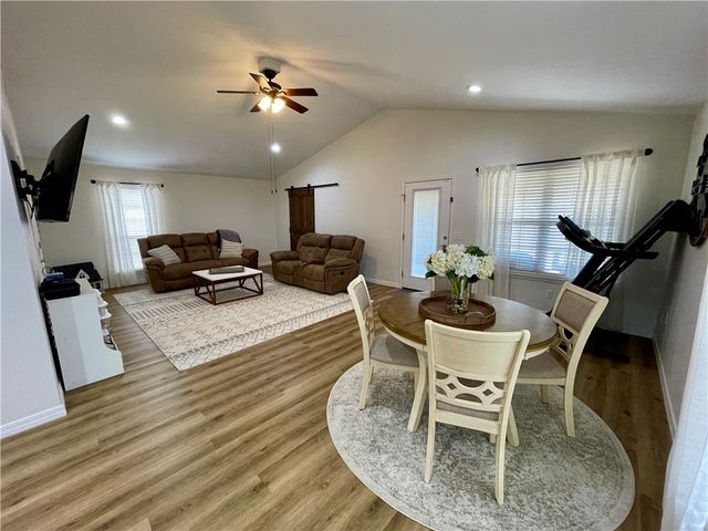 126 Salmon Lane, Russellville, AR 72802