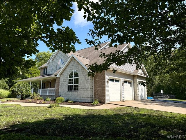 9239 Carpenter Road, Eden, NY 14057