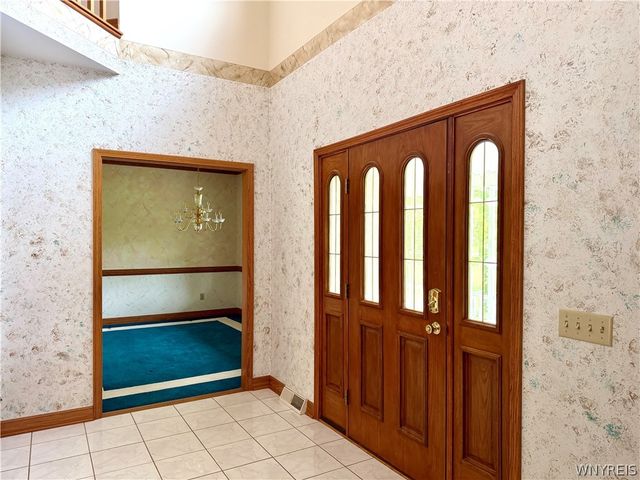9239 Carpenter Road, Eden, NY 14057