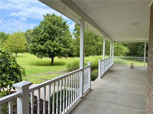 9239 Carpenter Road, Eden, NY 14057