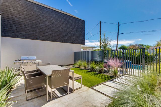 1333 E POMELO GROVE Lane, Phoenix, AZ 85014