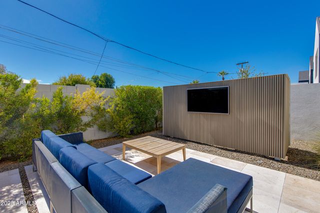 1333 E POMELO GROVE Lane, Phoenix, AZ 85014