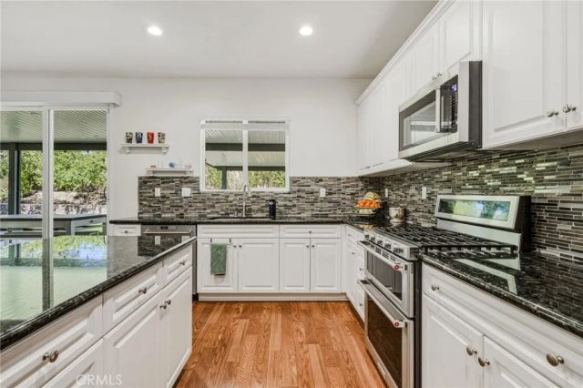 31874 Cloverhill Way, Murrieta, CA 92563