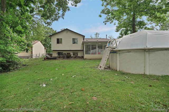 48518 Wheatfield Street, Chesterfield Township, MI 48051