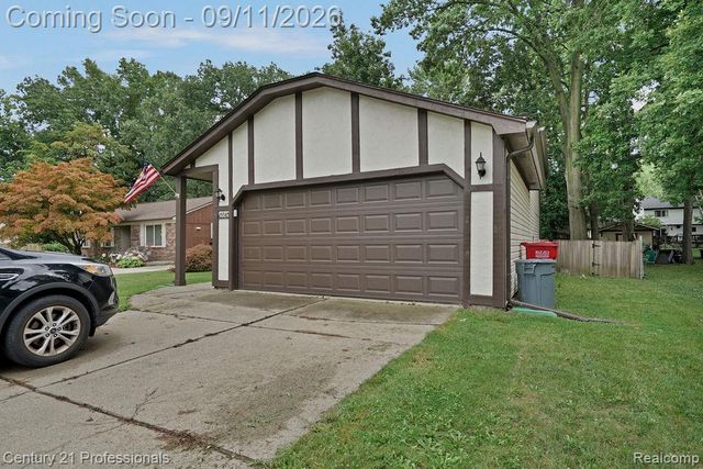 48518 Wheatfield Street, Chesterfield Township, MI 48051