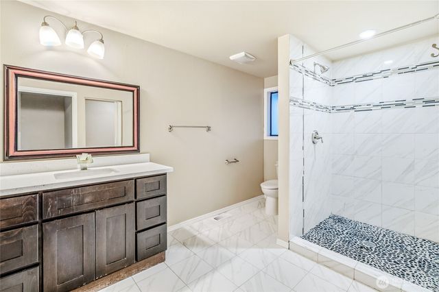 558 SW 298th Street, Federal Way, WA 98023