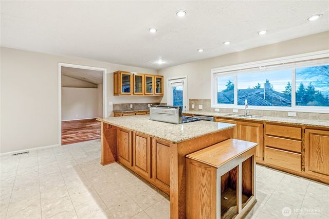 558 SW 298th Street, Federal Way, WA 98023