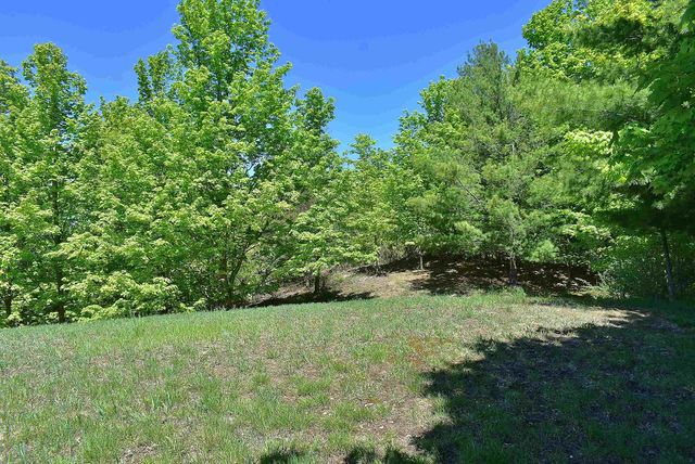 570 Michael Avenue, Traverse City, MI 49685