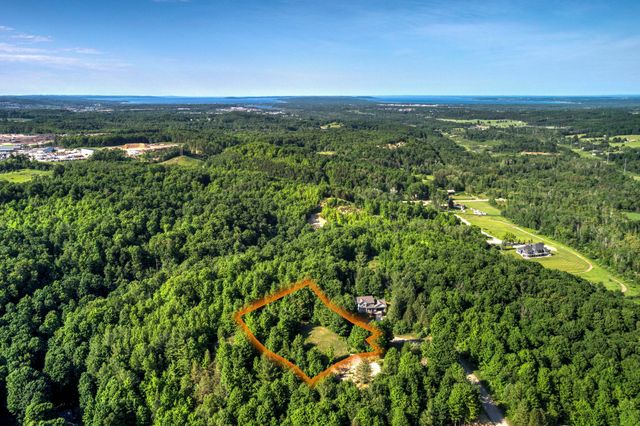 570 Michael Avenue, Traverse City, MI 49685