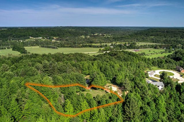 570 Michael Avenue, Traverse City, MI 49685