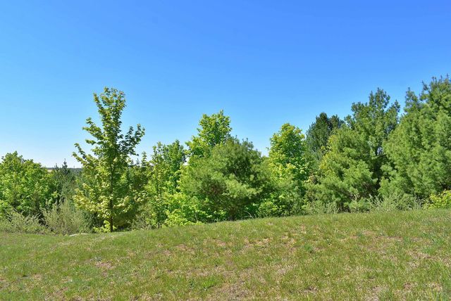 570 Michael Avenue, Traverse City, MI 49685