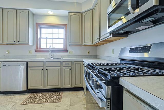 10404 Lees Creek Road, Harrison, OH 45030