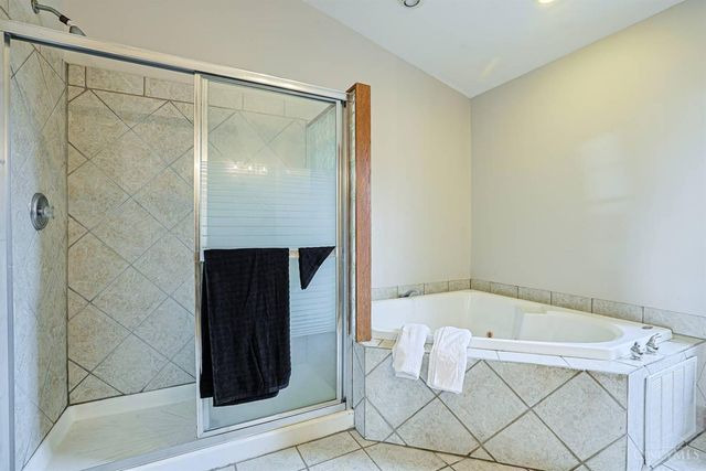 10404 Lees Creek Road, Harrison, OH 45030