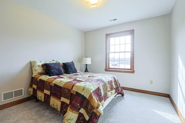 10404 Lees Creek Road, Harrison, OH 45030