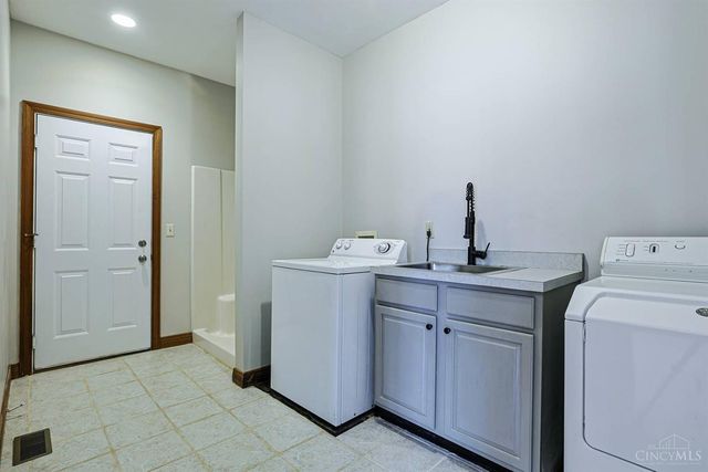 10404 Lees Creek Road, Harrison, OH 45030