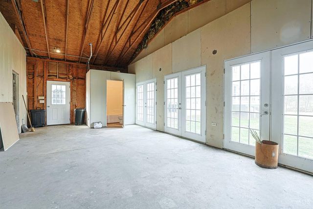 10404 Lees Creek Road, Harrison, OH 45030