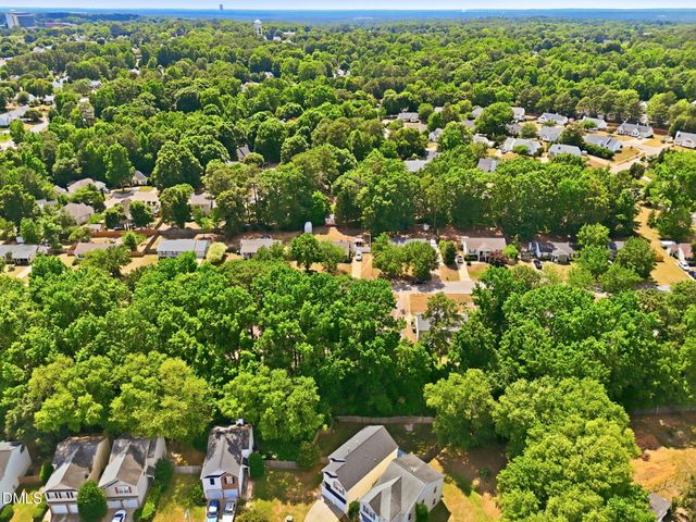 157 Lacombe Court, Holly Springs, NC 27540