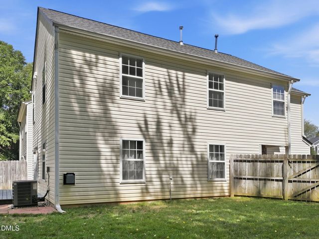 157 Lacombe Court, Holly Springs, NC 27540