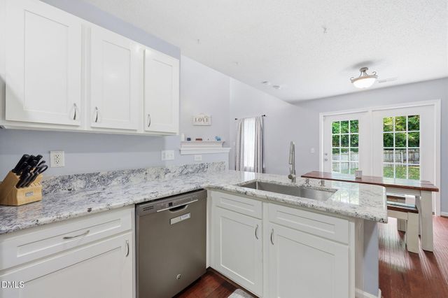 157 Lacombe Court, Holly Springs, NC 27540
