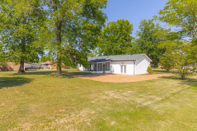 310 Lisa Ln, Gallatin, TN 37066