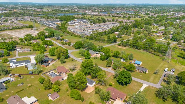 310 Lisa Ln, Gallatin, TN 37066