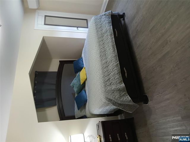 100 Knapp Place, Englewood, NJ 07631