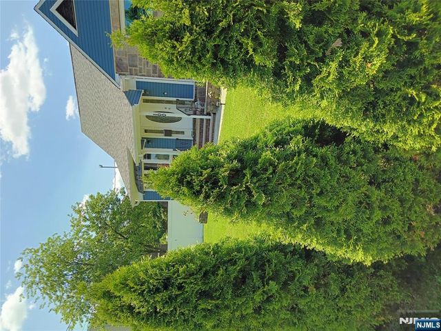 100 Knapp Place, Englewood, NJ 07631