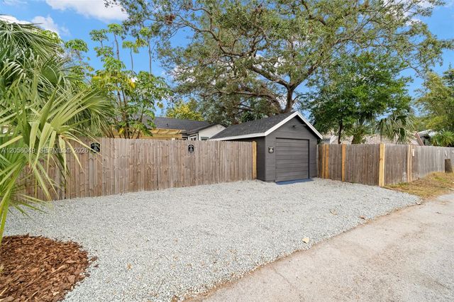 4536 1ST AVENUE N, St Petersburg, FL 33713