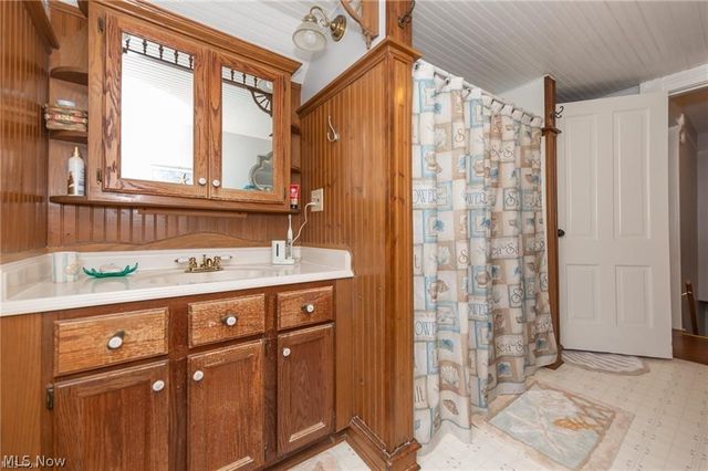 7414 Greenwich Road, Seville, OH 44273