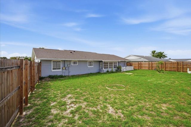 1404 SETON HALL DRIVE, Sun City Center, FL 33573