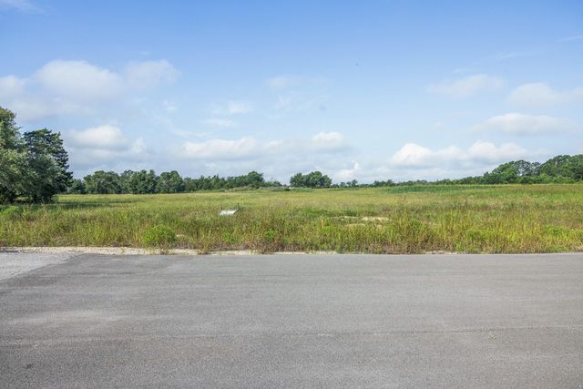 109 Compound Lane, Round Top, TX 78954