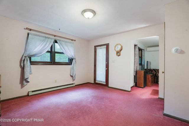 1585 Starry Lane, Chestnuthill Twp, PA 18330