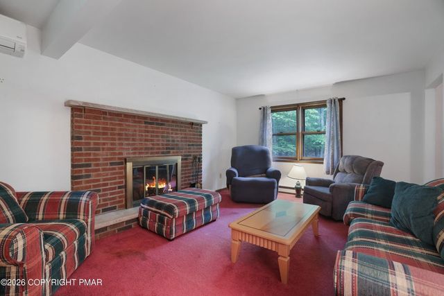 1585 Starry Lane, Chestnuthill Twp, PA 18330
