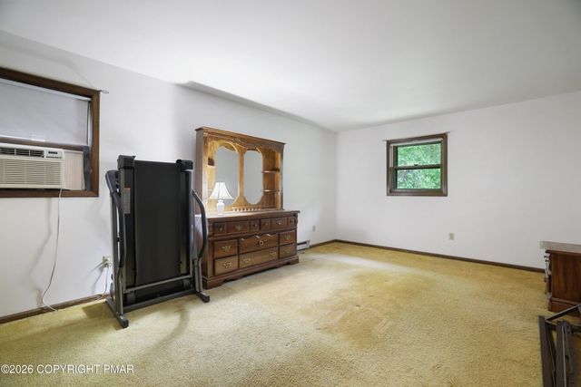 1585 Starry Lane, Chestnuthill Twp, PA 18330