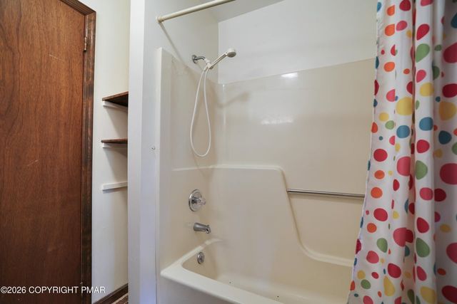 1585 Starry Lane, Chestnuthill Twp, PA 18330