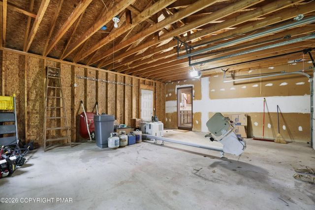 1585 Starry Lane, Chestnuthill Twp, PA 18330