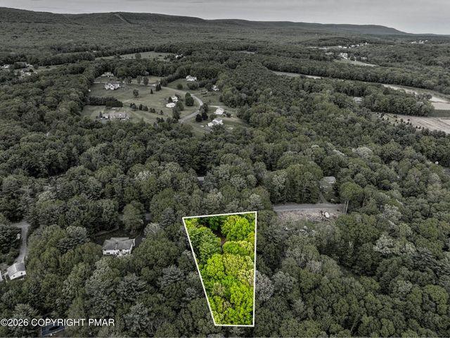 1585 Starry Lane, Chestnuthill Twp, PA 18330