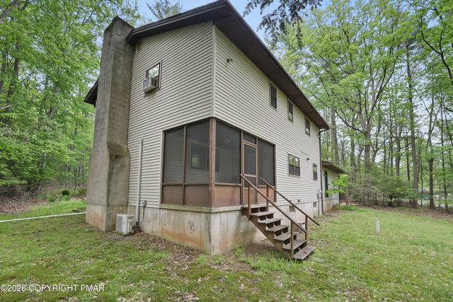1585 Starry Lane, Chestnuthill Twp, PA 18330