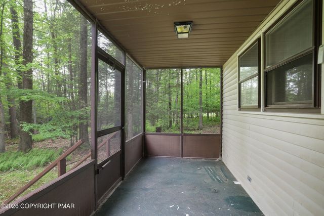 1585 Starry Lane, Chestnuthill Twp, PA 18330