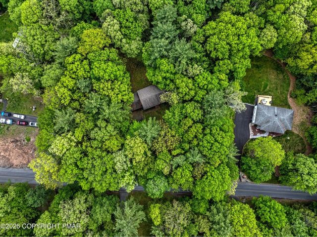 1585 Starry Lane, Chestnuthill Twp, PA 18330