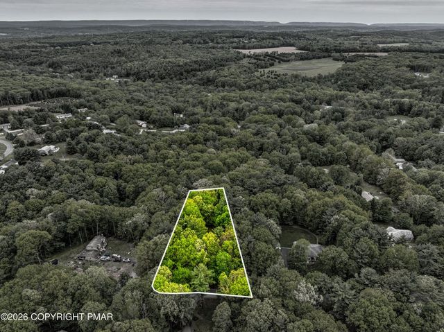 1585 Starry Lane, Chestnuthill Twp, PA 18330