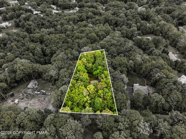1585 Starry Lane, Chestnuthill Twp, PA 18330