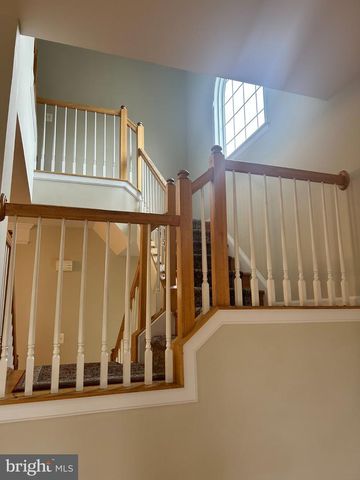 42997 KENNERLY TER, Ashburn, VA 20148