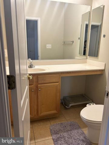 42997 KENNERLY TER, Ashburn, VA 20148