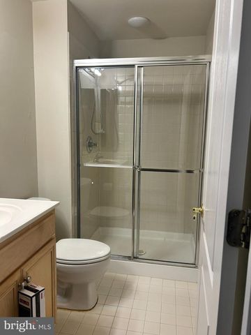42997 KENNERLY TER, Ashburn, VA 20148