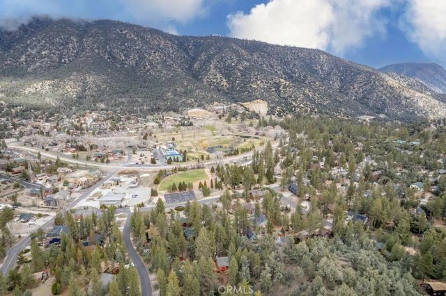 2300 Cypress Way, Pine Mountain Club, CA 93222