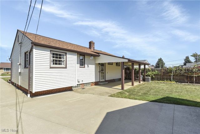 3407 Dellwood Drive, Parma, OH 44134